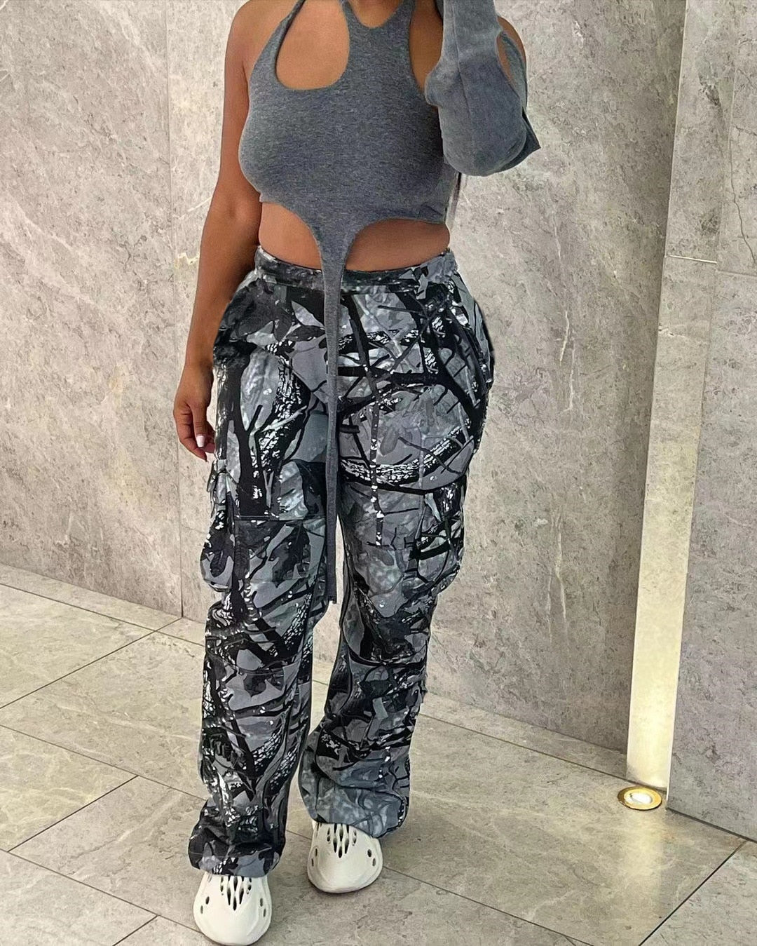 maoxiangshopCamo Flare Cargo Pants For Women High Waist Big Size Camouflage Print Baggy Techwear Patchwork Pocket Summer Streetwear Trousers