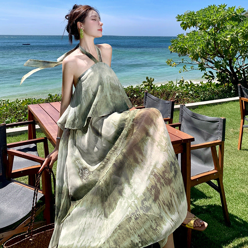 New Chinese Mori style national style, stomach covering fairy skirt temperament hanging neck floral green temperament dress women's summer