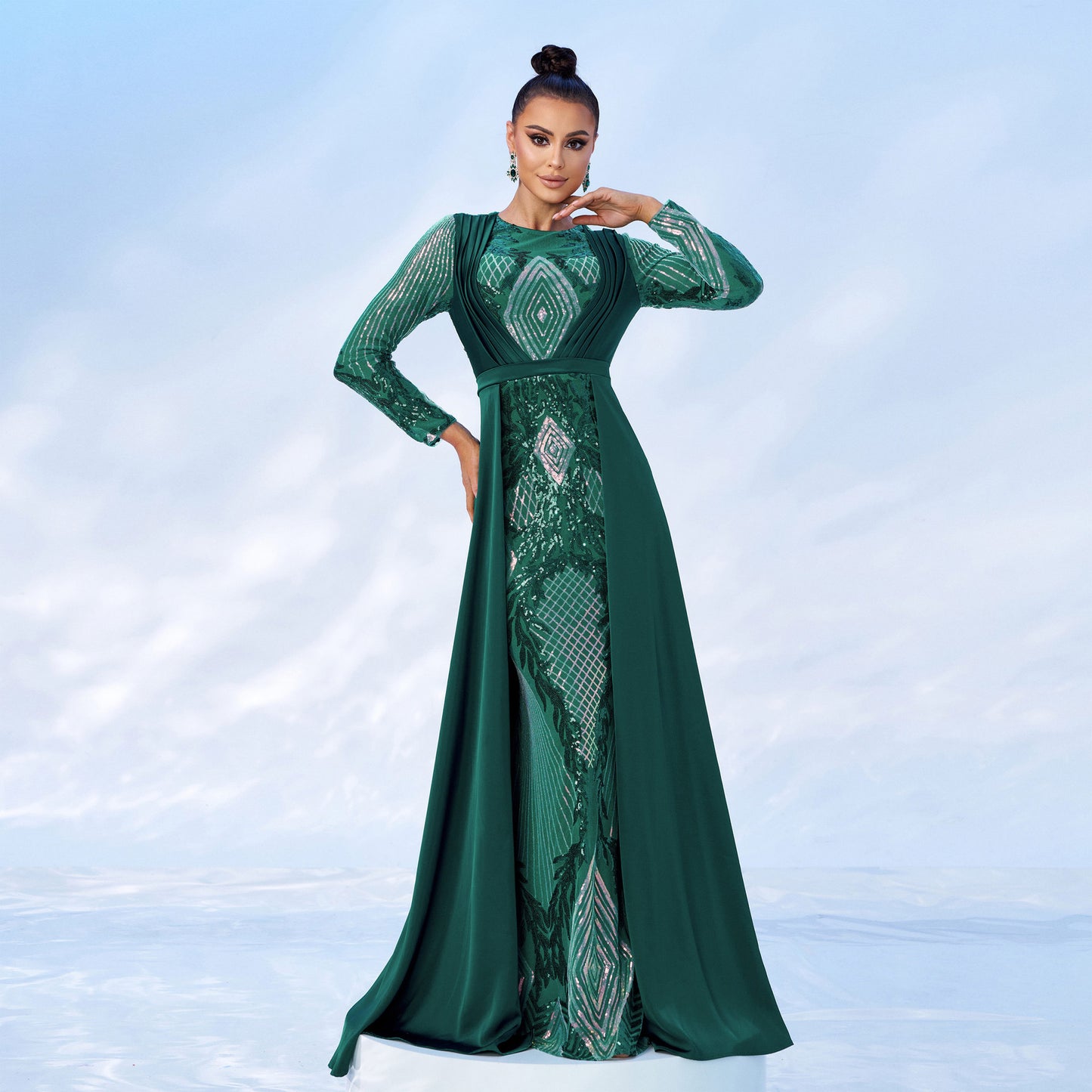 2025 new long-sleeved crew neck long sequined banquet cape fish tail evening dress bridesmaid dress women