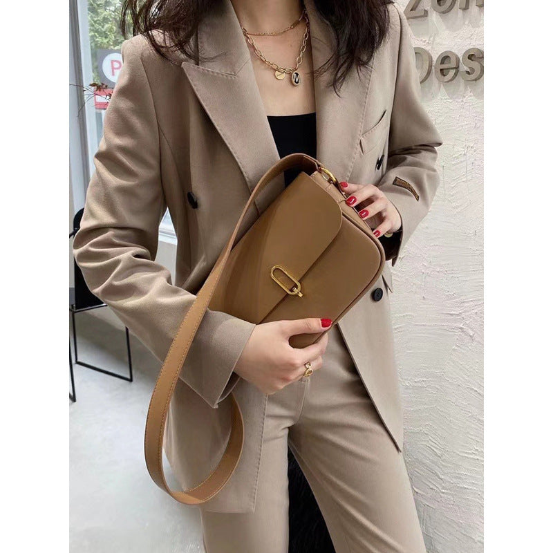 2025 Niche design bag women's autumn and winter new trendy tofu bag high-end texture versatile single shoulder messenger women's bag