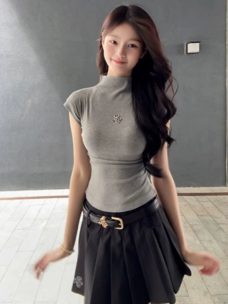 Korean version of high-end semi-turtleneck gray short-sleeved t-shirt women's summer new thin spice jk suit skirt two-piece set
