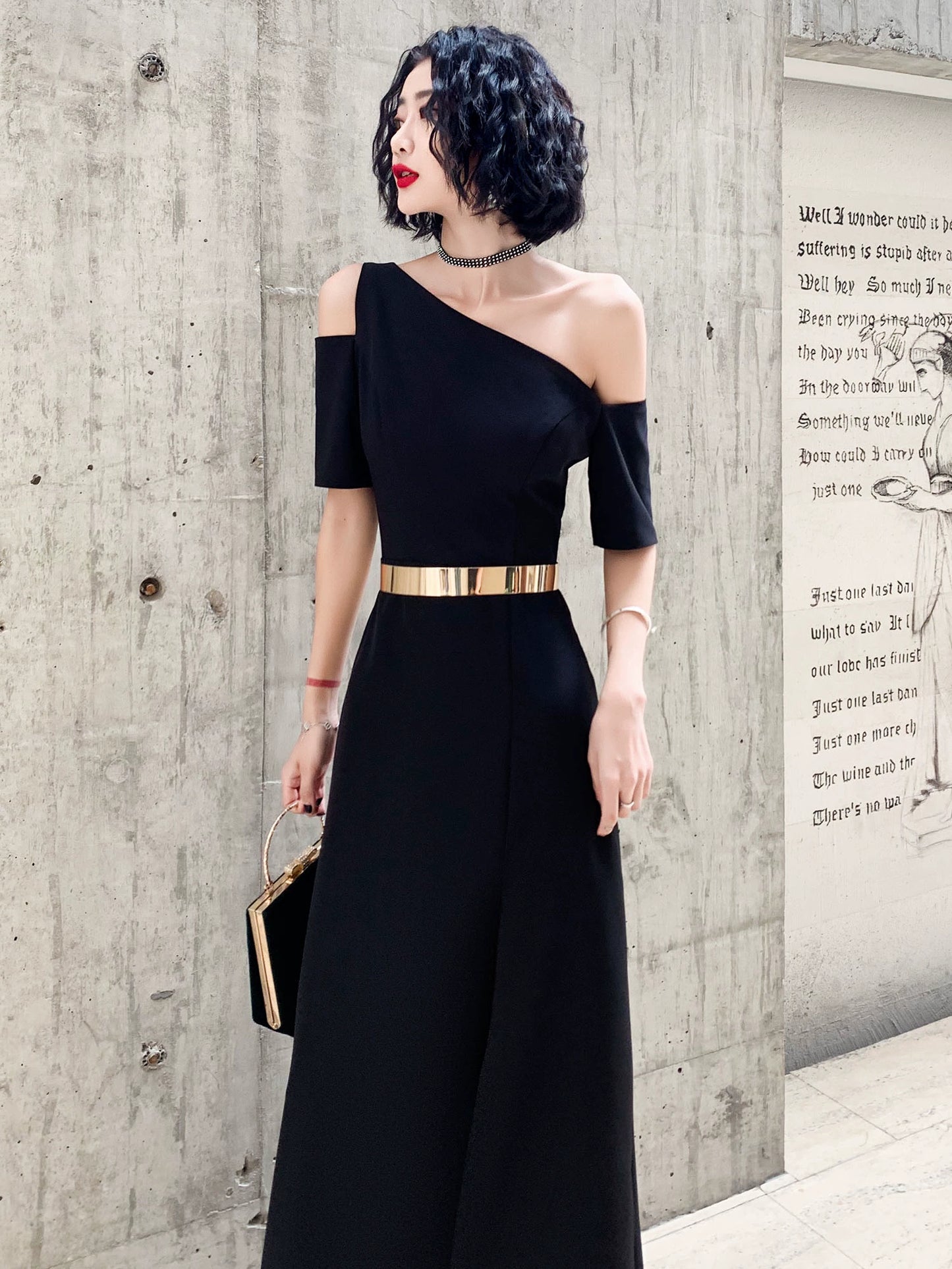 Black one-shoulder evening dress dress women can usually wear banquet temperament long noble aura queen birthday dress