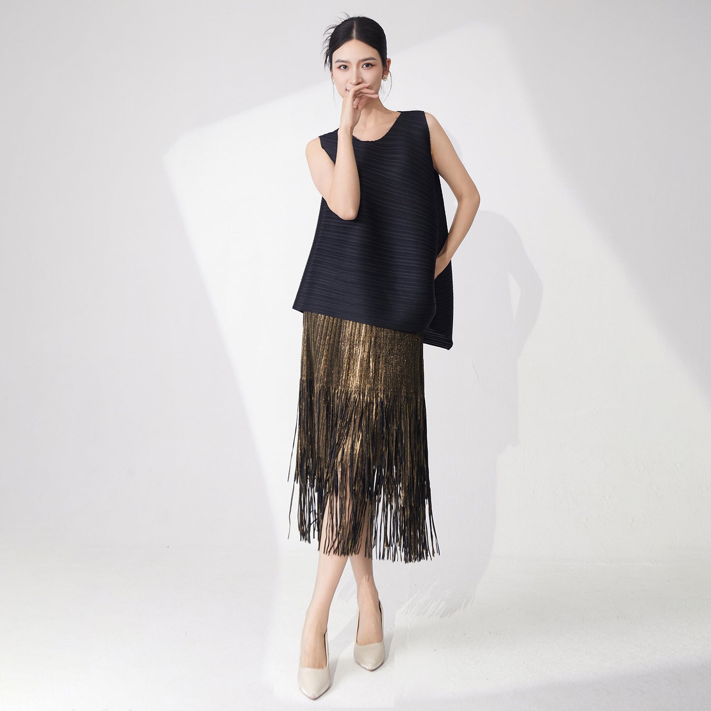 Hot Sale Skirt Women's Skinny Straight Skirt High Sense Bronzing Internet celebrity bloggers recommend pleated fringed hip skirt