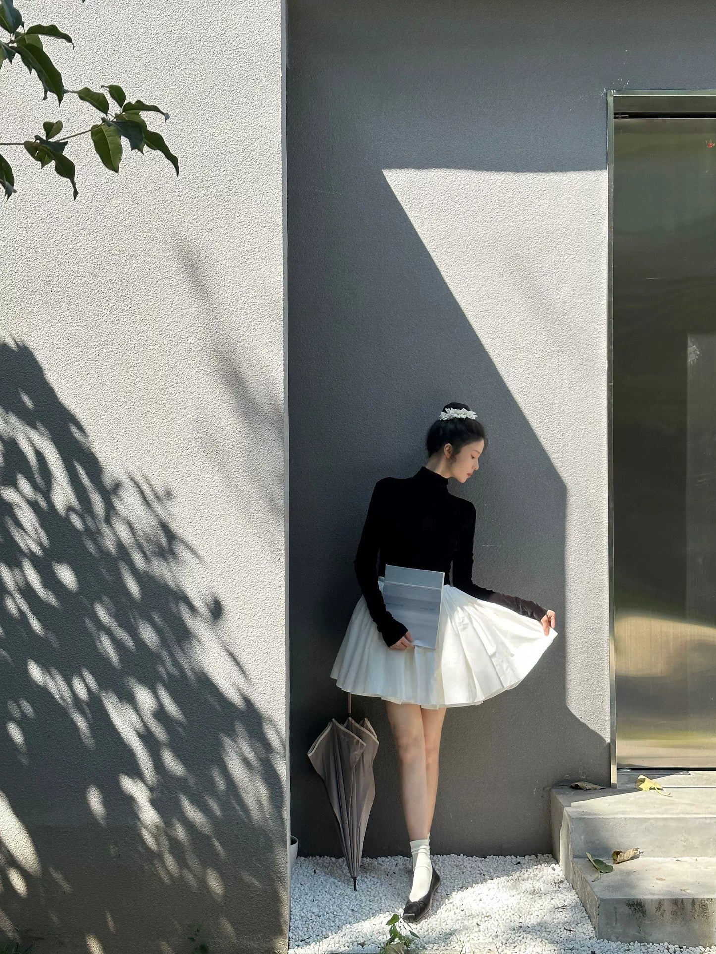 FW/temperament tutu skirt/high waist slim skirt women's a-word umbrella skirt pleated short skirt set autumn