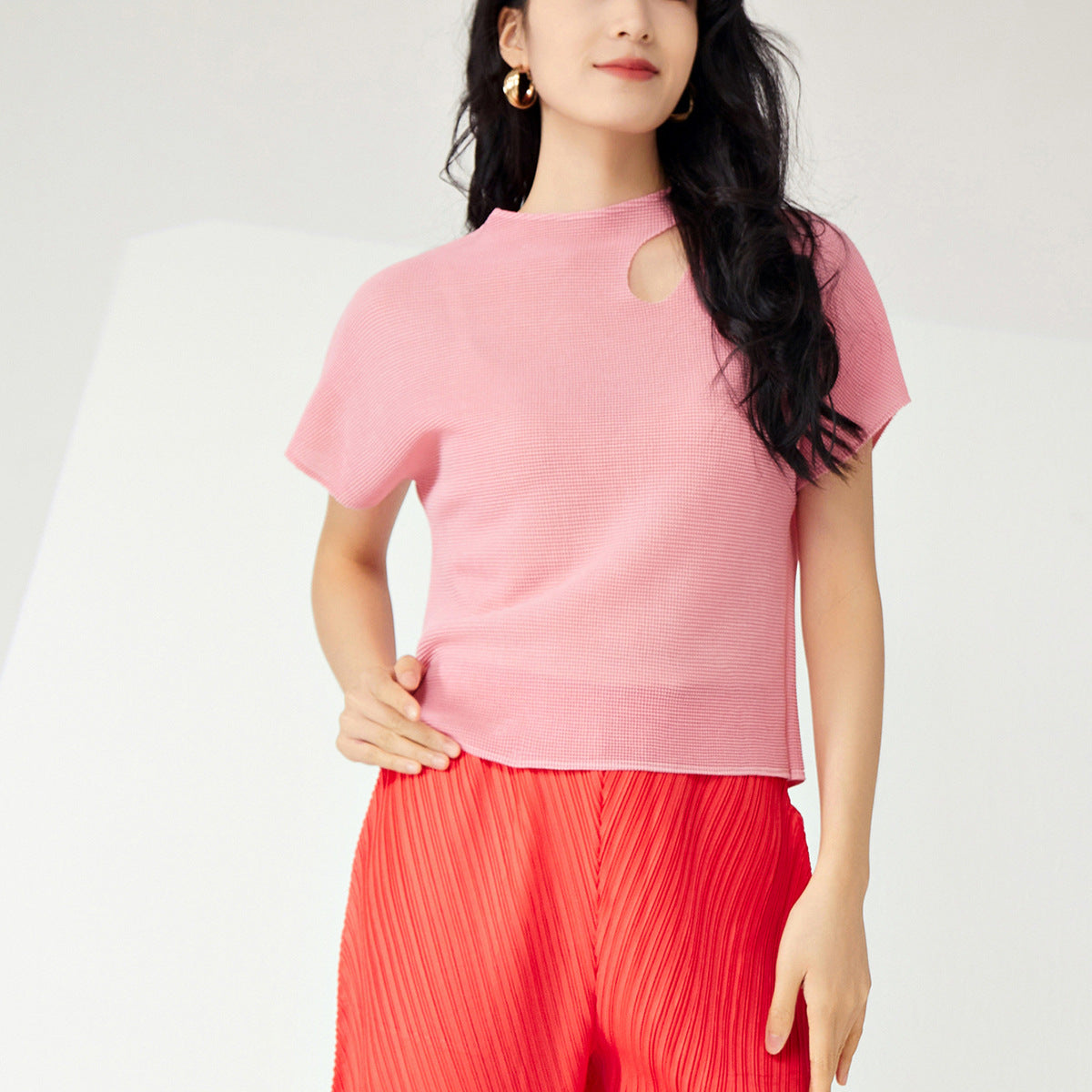 2025 Women's Superior Summer Short Sleeve Solid Color Loose and Simple Versatile Clavicle Character Pullover T-shirt Top