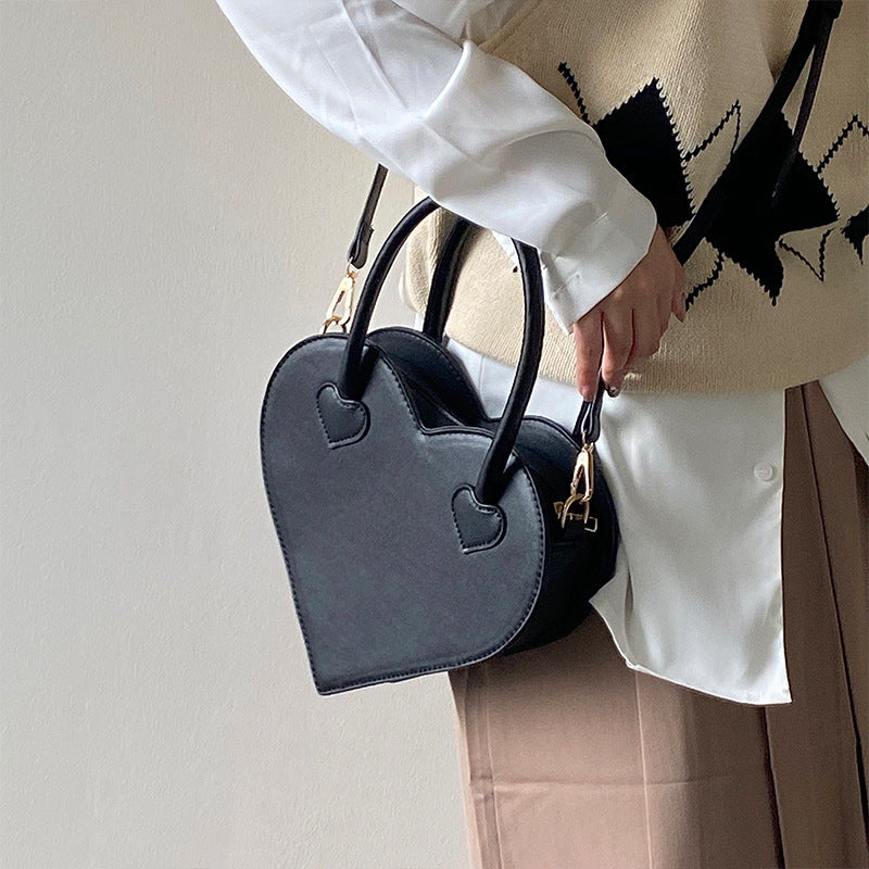 MAOXIANGSHOP 2025 Love bag female Internet celebrity simple cool black handbag retro niche shoulder messenger bag, Shiling bag