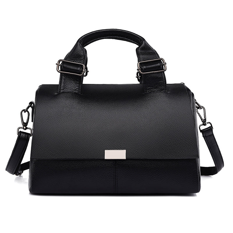 2025 handbag fashion temperament shoulder bag women's trend soft leather large-capacity pillow bag commuter women's tote bag