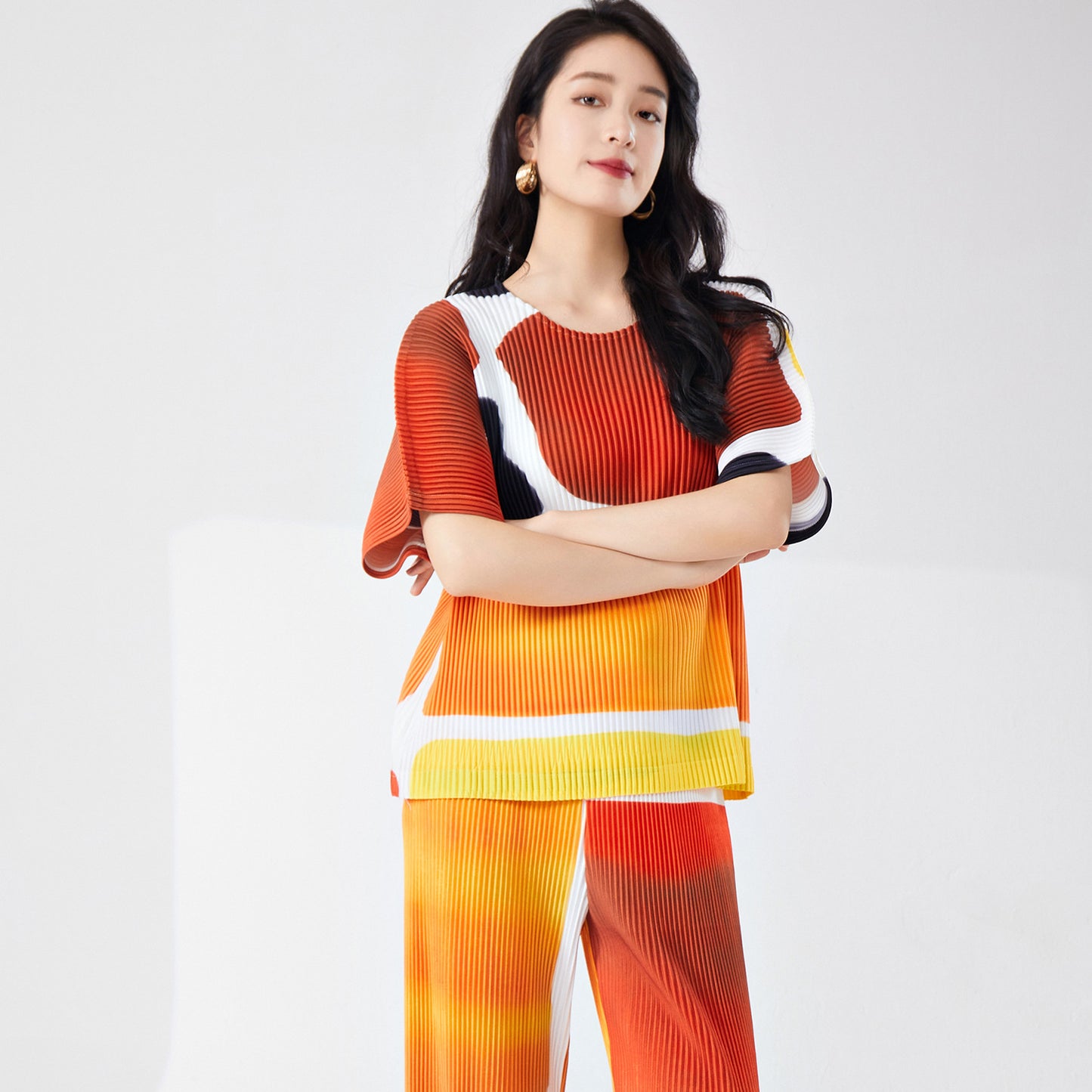 2025 Clothing on the new autumn thick contrasting color round neck loose and thin casual temperament versatile short-sleeved top