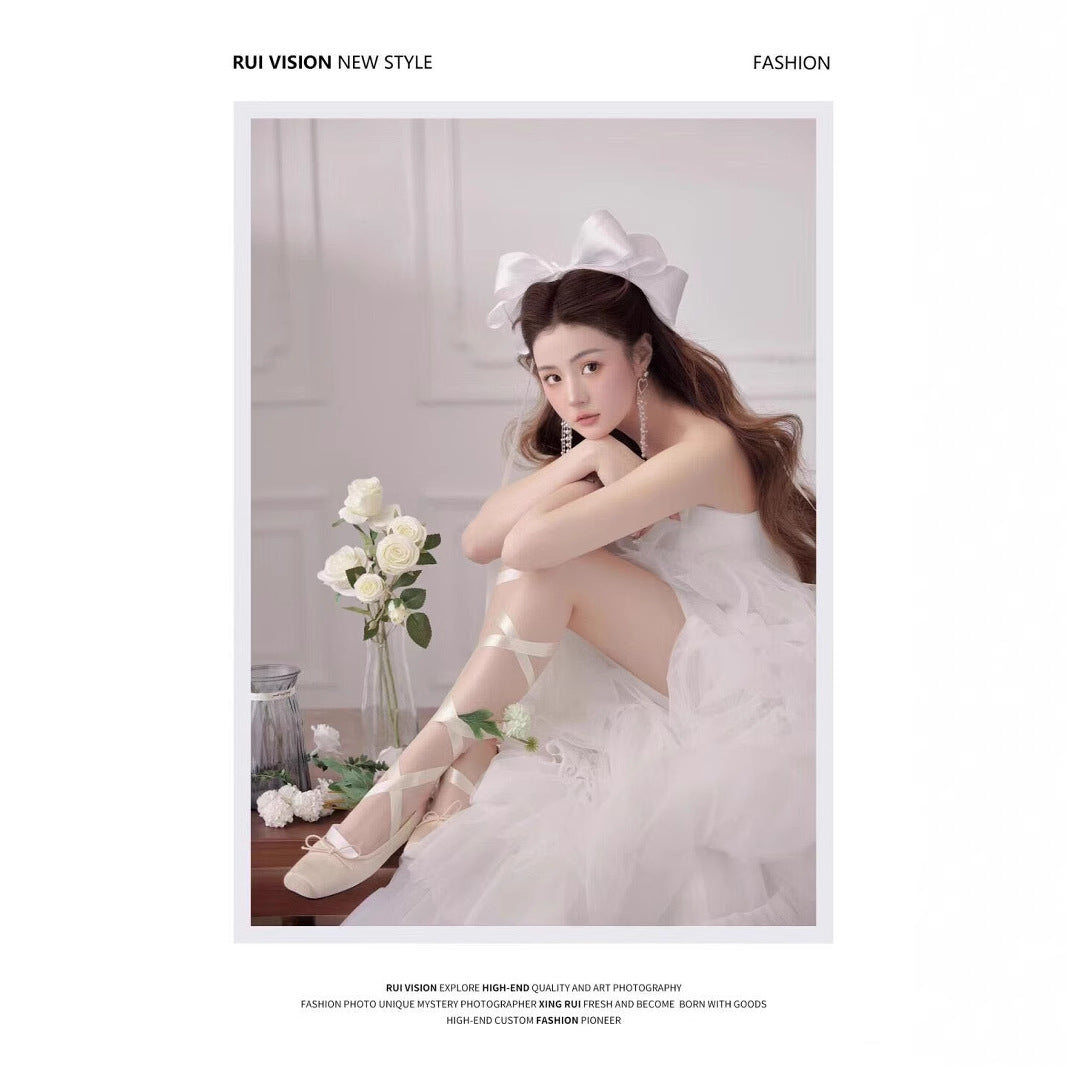 2025Studio new photo clothing theme small fresh romantic oil painting style white tube top long floor skirt
