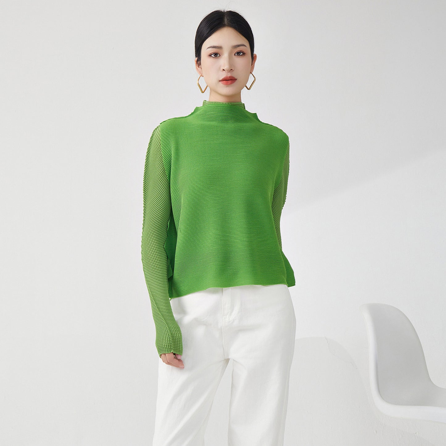 2025 Early autumn high-end top temperament semi-turtleneck irregular vest design niche versatile T-shirt