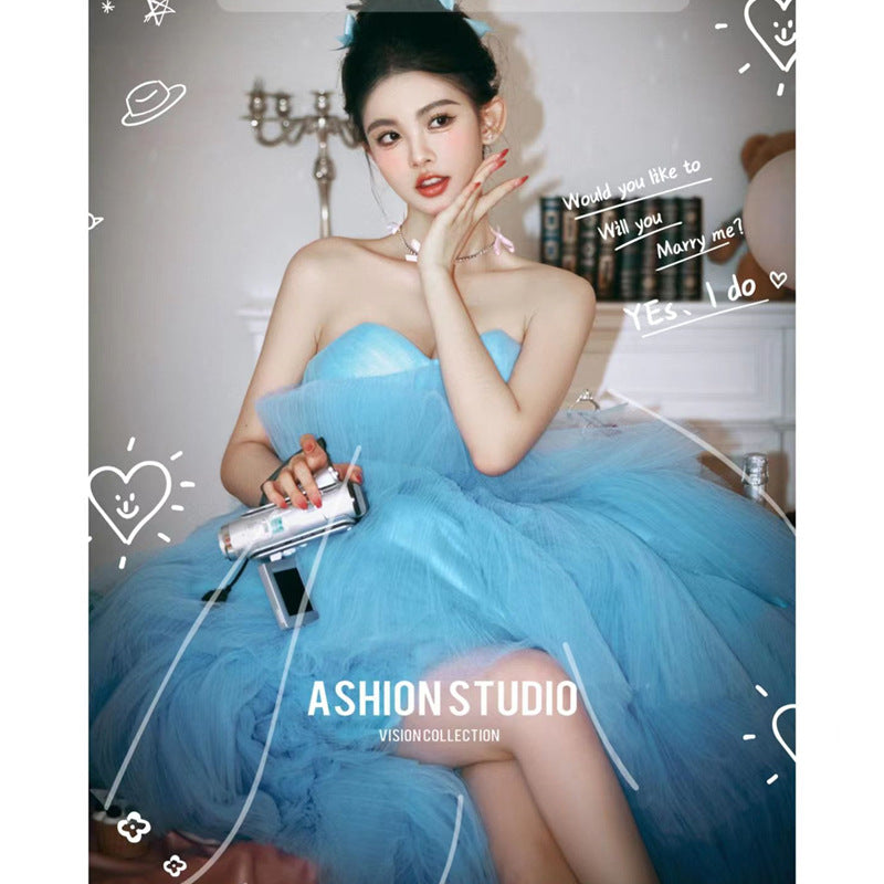 2025Temperament tube top light wedding dress theme wedding dress new blue street photo interior photography clothing colorful women