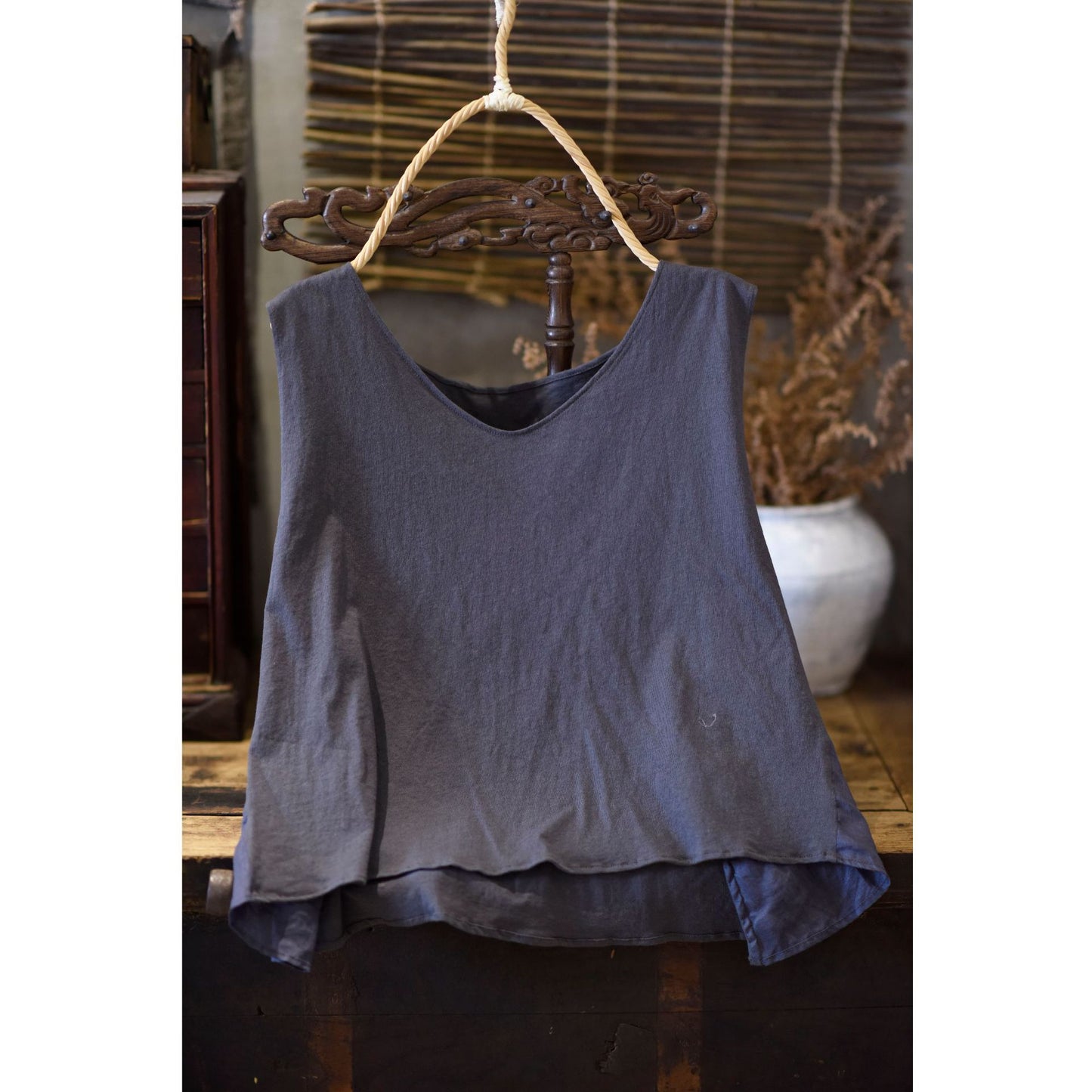 2025 22/6 Nanfeng, simple literary knitted splicing ramie V-neck pullover sleeveless vest loose small vest