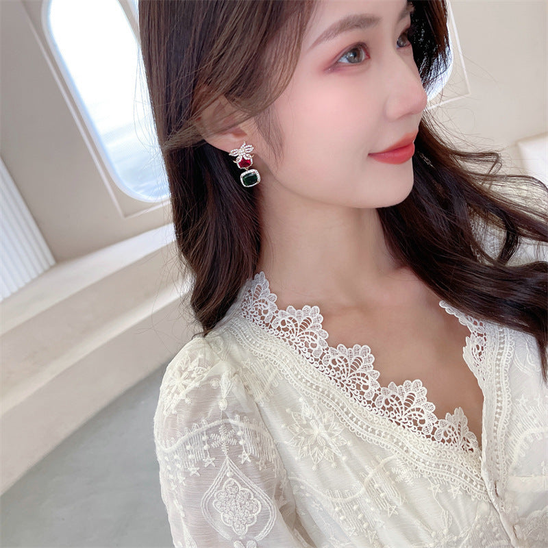 2025 fashion light luxury heavy industry geometric square stud earrings s925 silver needle slightly inlaid with zirconium contrasting color temperament personalized earrings