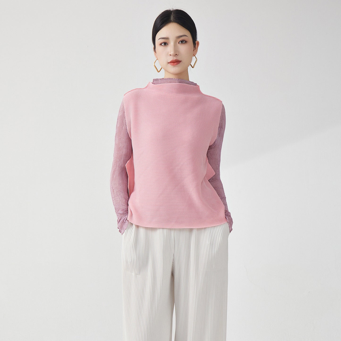 2025 Early autumn high-end top temperament semi-turtleneck irregular vest design niche versatile T-shirt