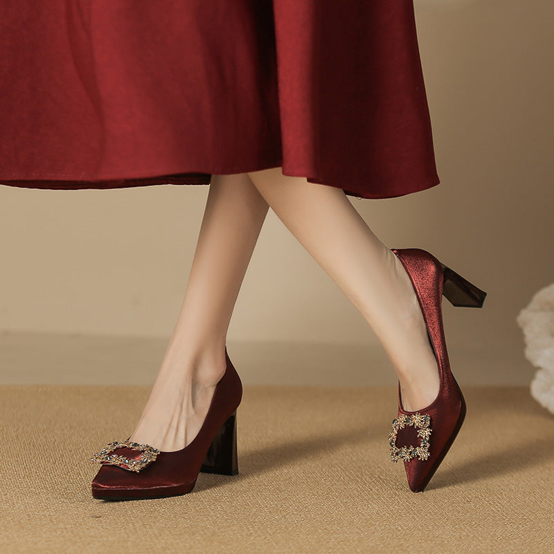 2025 8066-6 burgundy satin Xiuhe shoes square buckle pointed thick heel high heels not tired feet temperament single shoes women