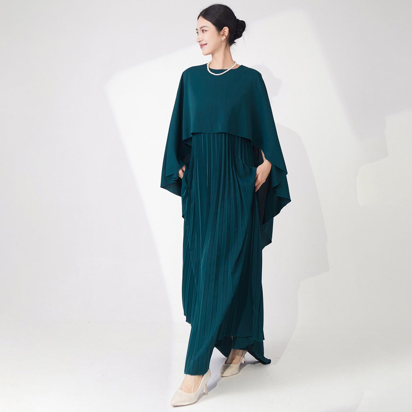 generous and decent skirt, high sense loose large size irregular temperament elegant dress dress