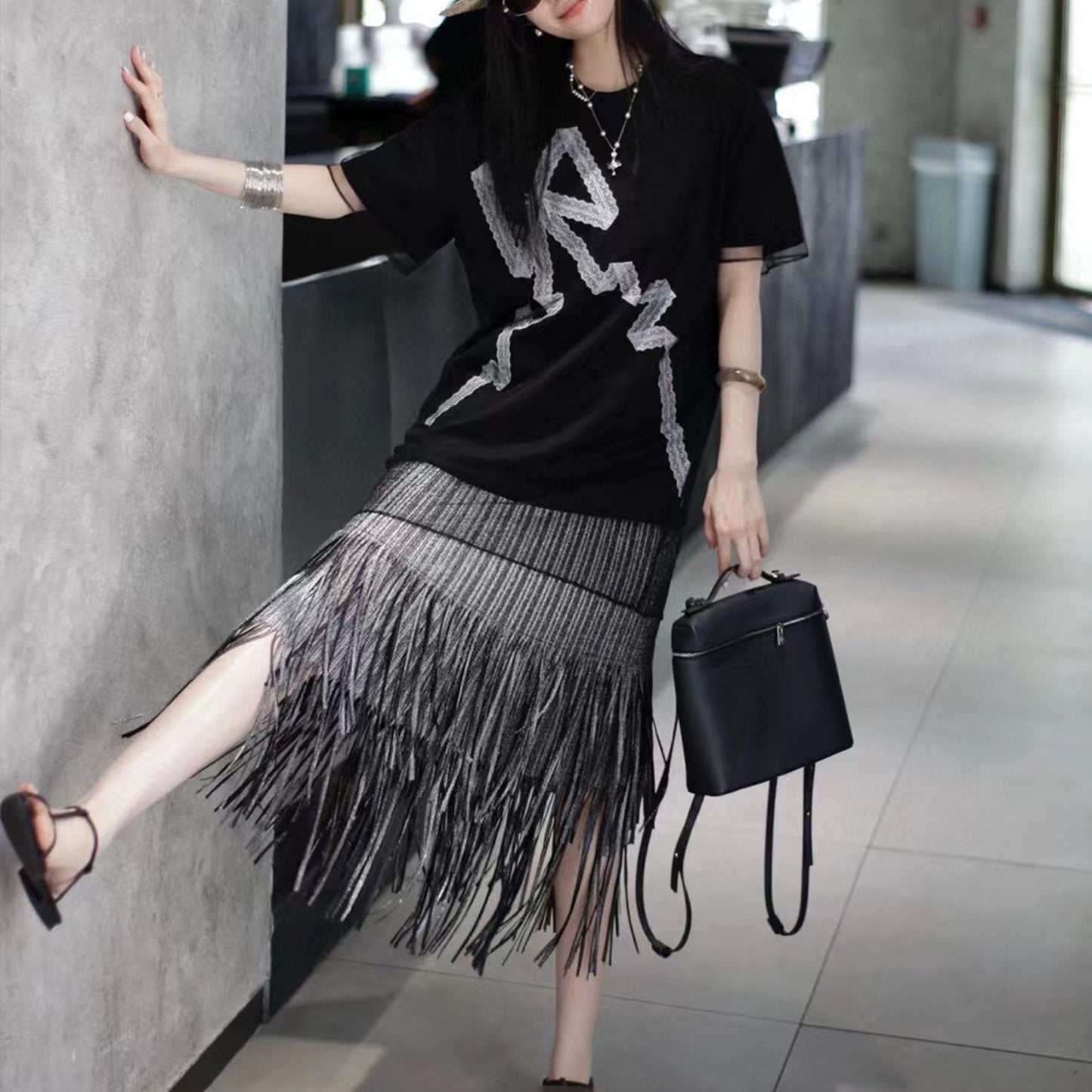 Hot Sale Skirt Women's Skinny Straight Skirt High Sense Bronzing Internet celebrity bloggers recommend pleated fringed hip skirt