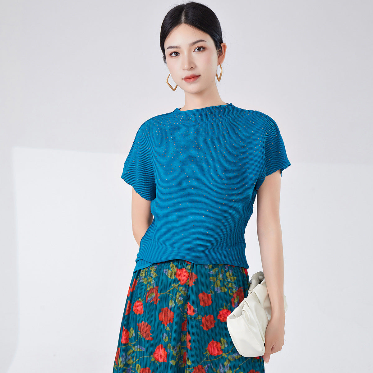 2025 Hot Diamond Women's T-Shirt Premium Sense Loose Cover Meat Skinny Pullover Commuter Versatile Short Sleeve Top