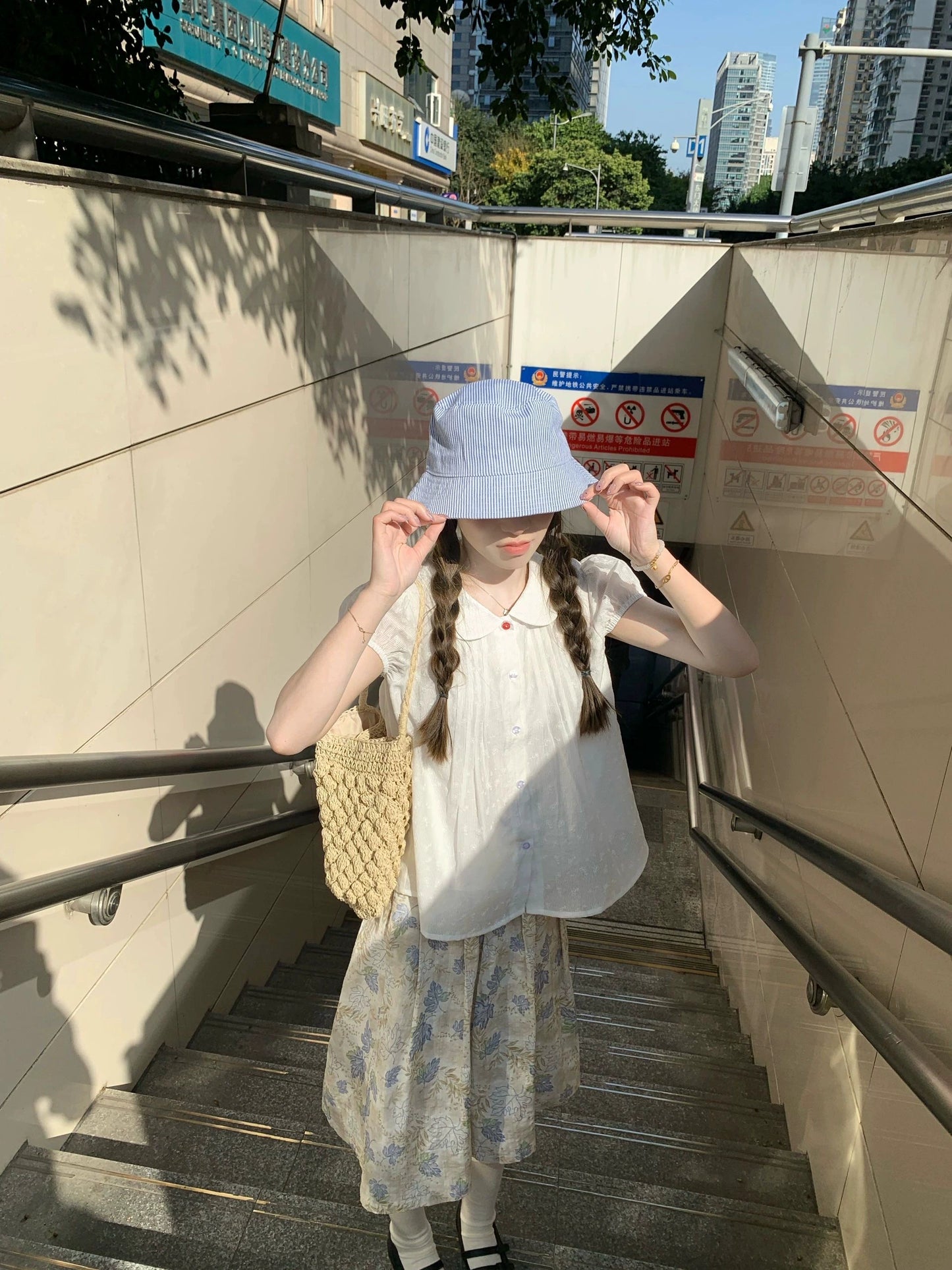 retro shirt women's summer new design sense niche flower skirt slim long-sleeved doll shirt top