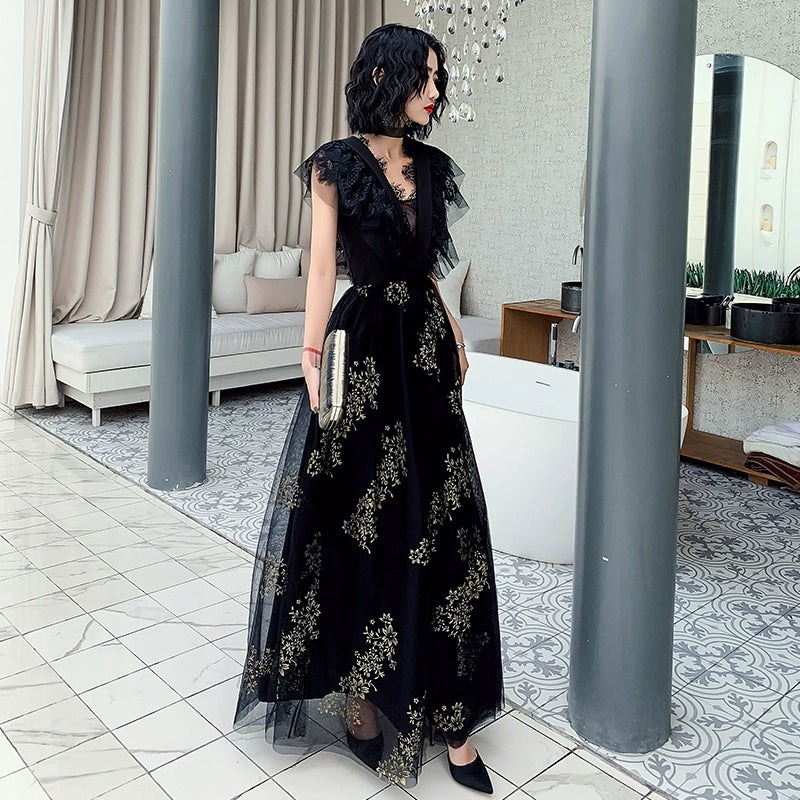 Black evening dress skirt women's high-end banquet temperament can usually be worn host noble, simple and generous long light luxury