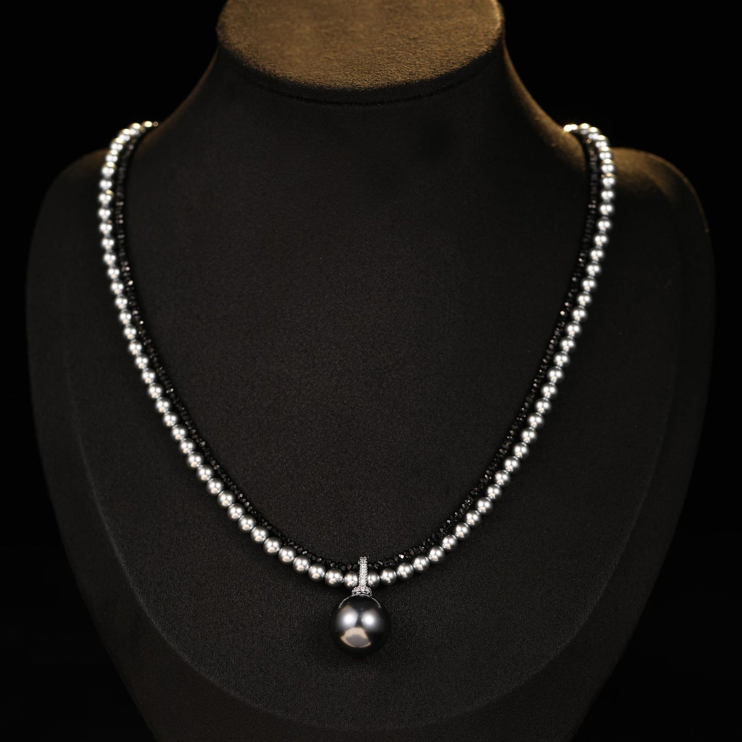 2025 High-end pearl necklace women's double-layer niche design sense light luxury versatile collarbone chain neck chain temperament elegant accessories