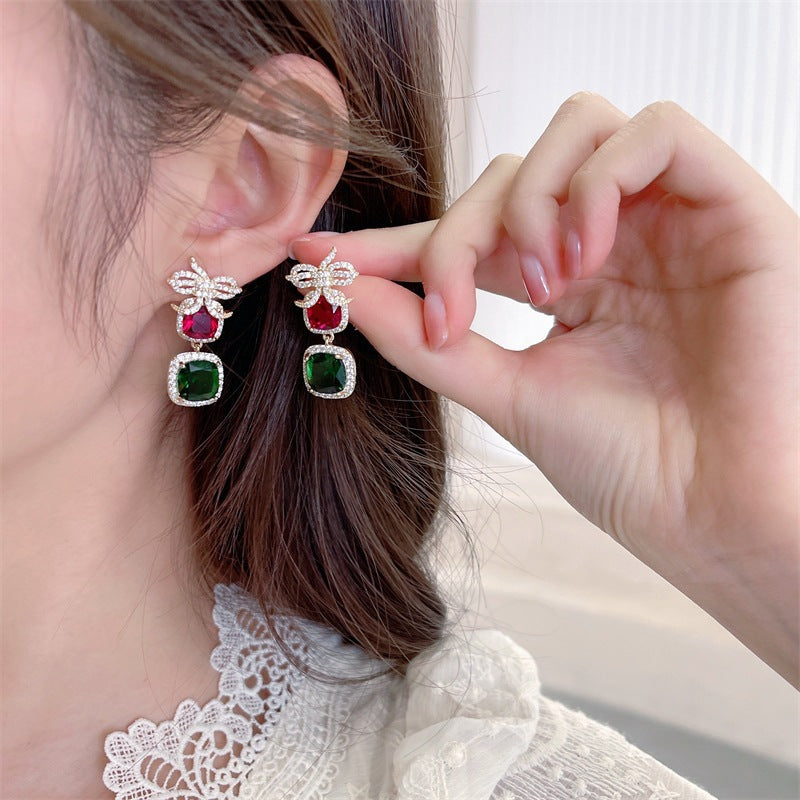 2025 fashion light luxury heavy industry geometric square stud earrings s925 silver needle slightly inlaid with zirconium contrasting color temperament personalized earrings