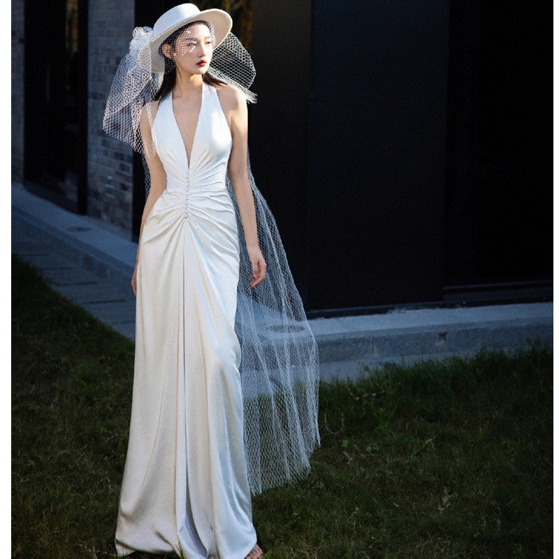 2025 light wedding dress slim bride wedding welcome v-neck sexy travel photography simple annual meeting dinner neck dress