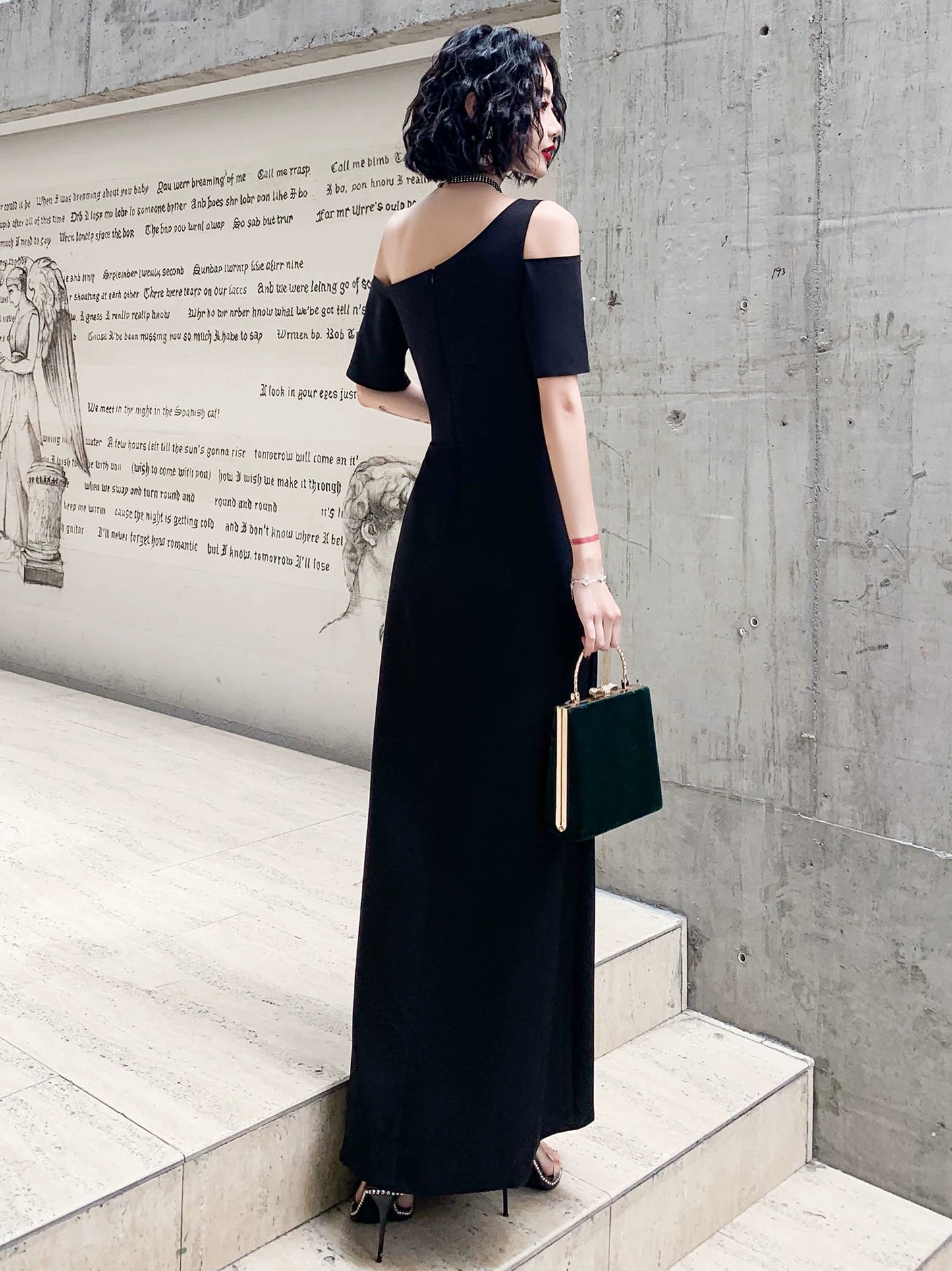 Black one-shoulder evening dress dress women can usually wear banquet temperament long noble aura queen birthday dress