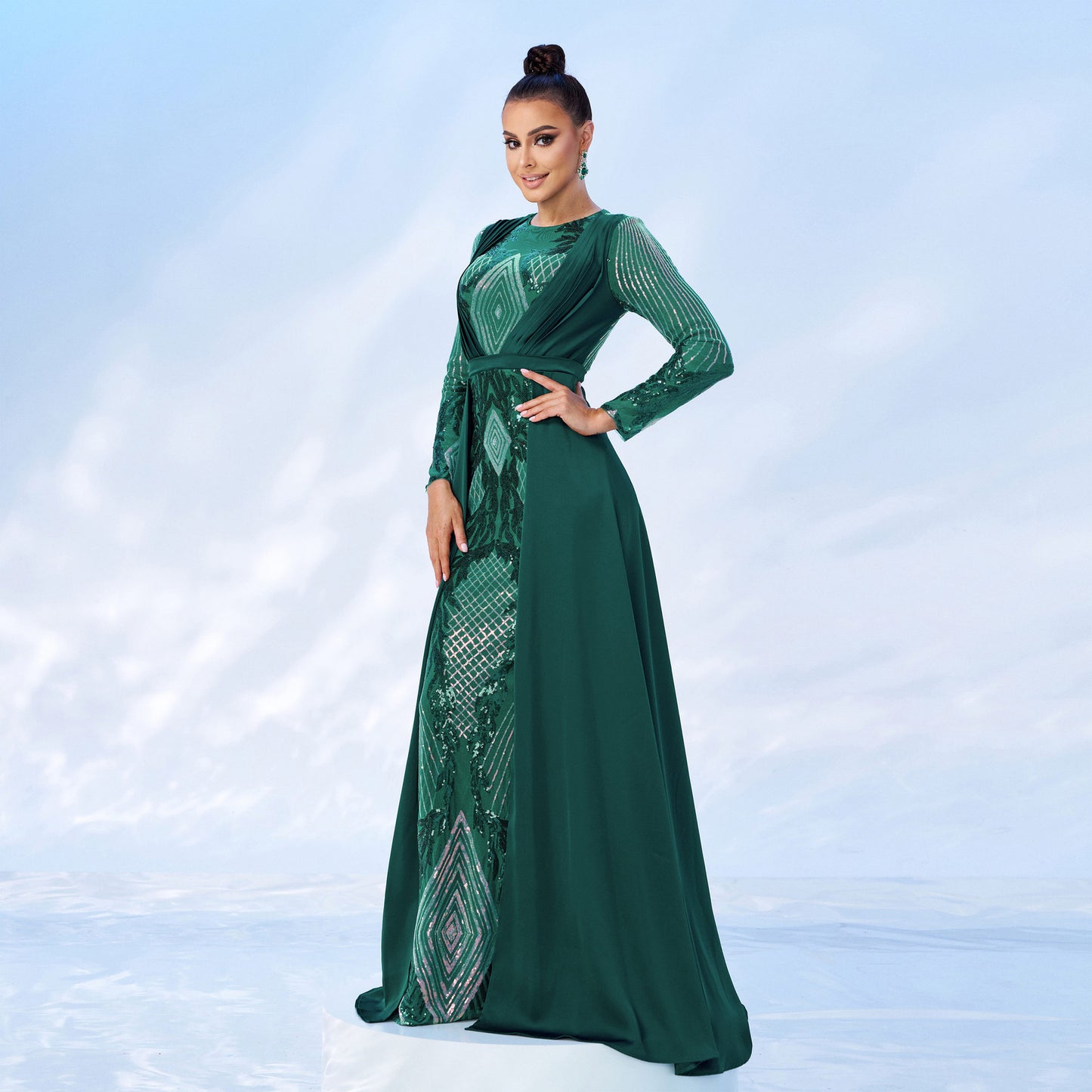 2025 new long-sleeved crew neck long sequined banquet cape fish tail evening dress bridesmaid dress women