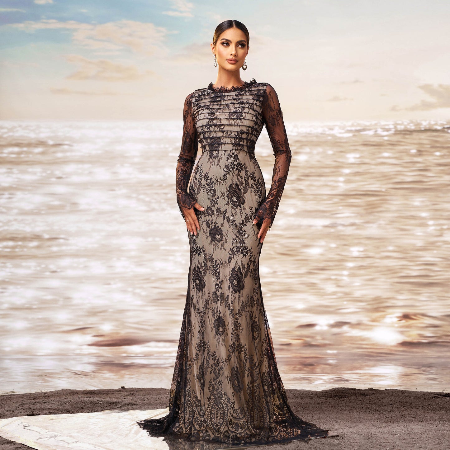 2025 new high-end long-sleeved crew neck banquet mesh yarn hip-wrapped fishtail evening dress bridesmaid dress women