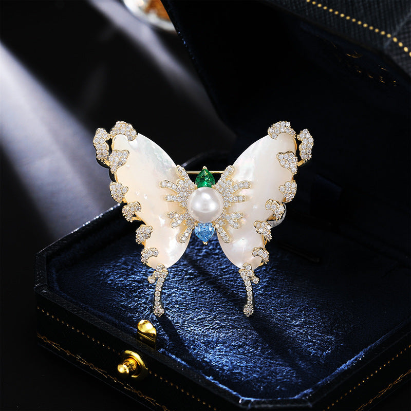 2025 Designer high-end natural fritillary butterfly brooch exquisite luxury inlaid zircon pearl insect pin brooch