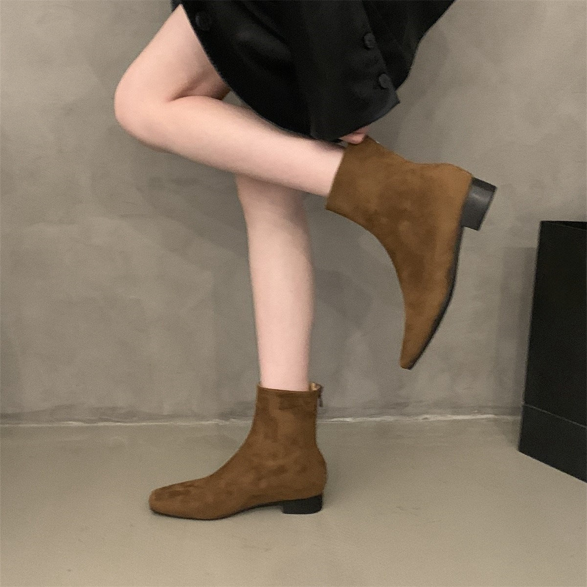 2025 Thick heel thin fried street short boots women's shoes popular autumn and winter new niche versatile black thin boots spring and autumn single boots