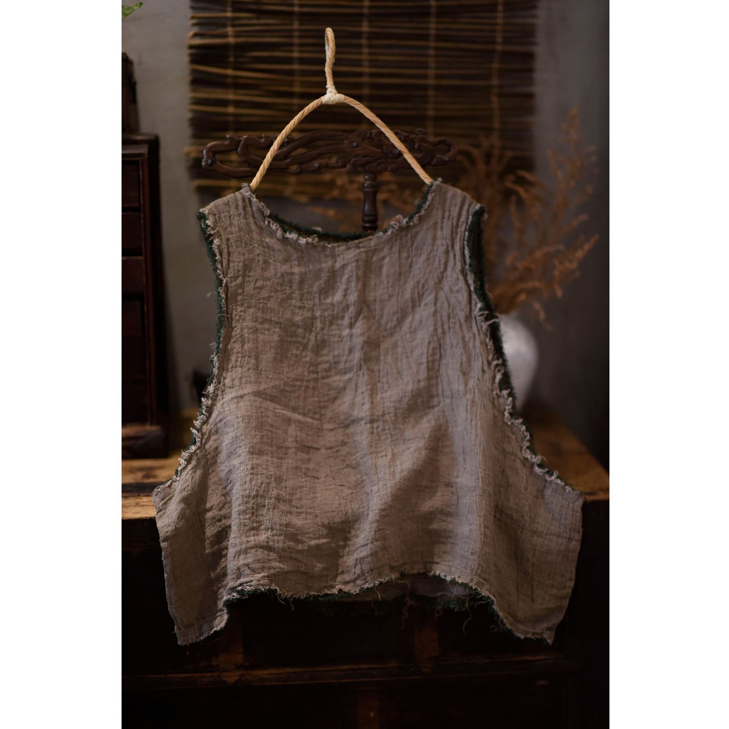 2025 22/3 first bud, spring literary and retro texture linen rough edge loose pullover and vest