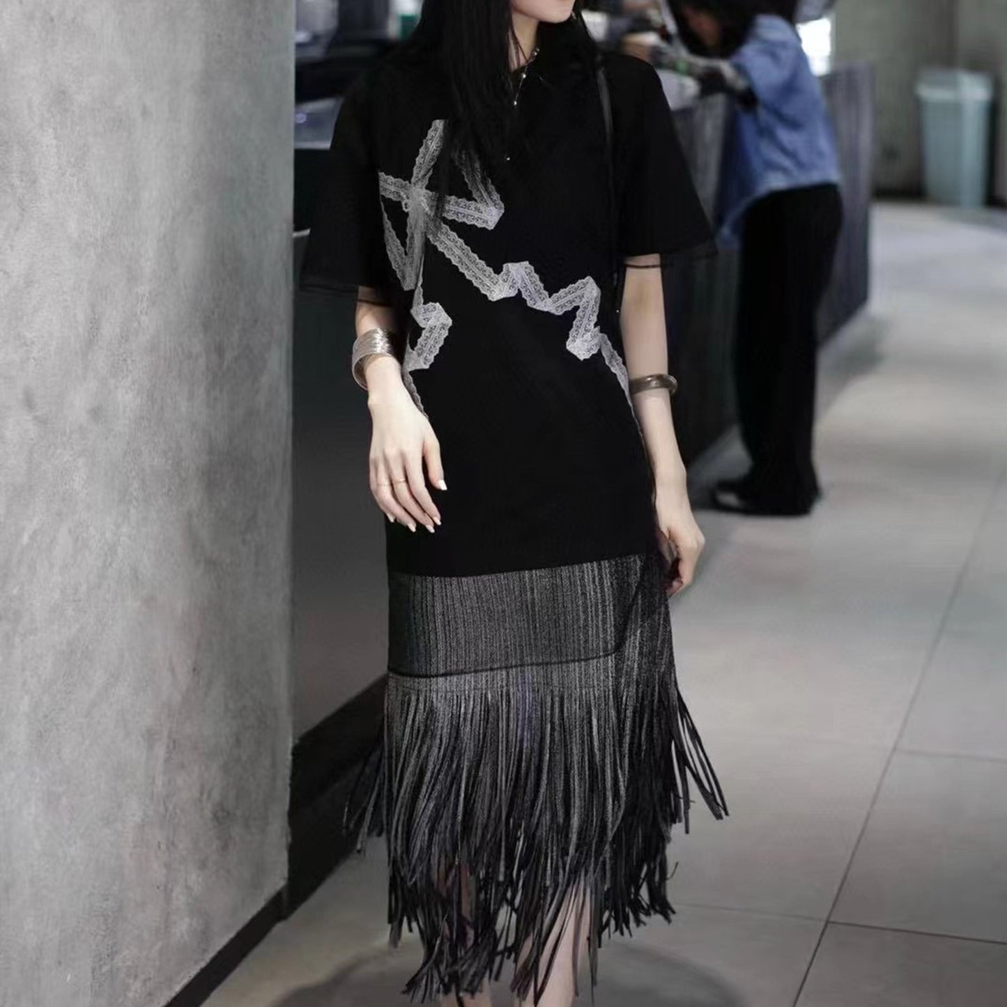 Hot Sale Skirt Women's Skinny Straight Skirt High Sense Bronzing Internet celebrity bloggers recommend pleated fringed hip skirt