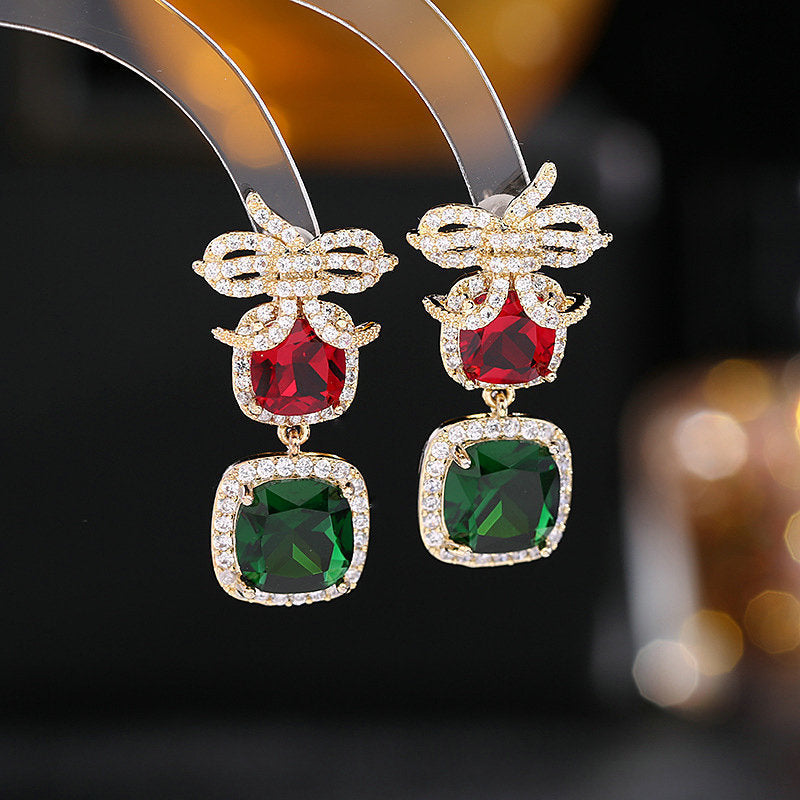 2025 fashion light luxury heavy industry geometric square stud earrings s925 silver needle slightly inlaid with zirconium contrasting color temperament personalized earrings
