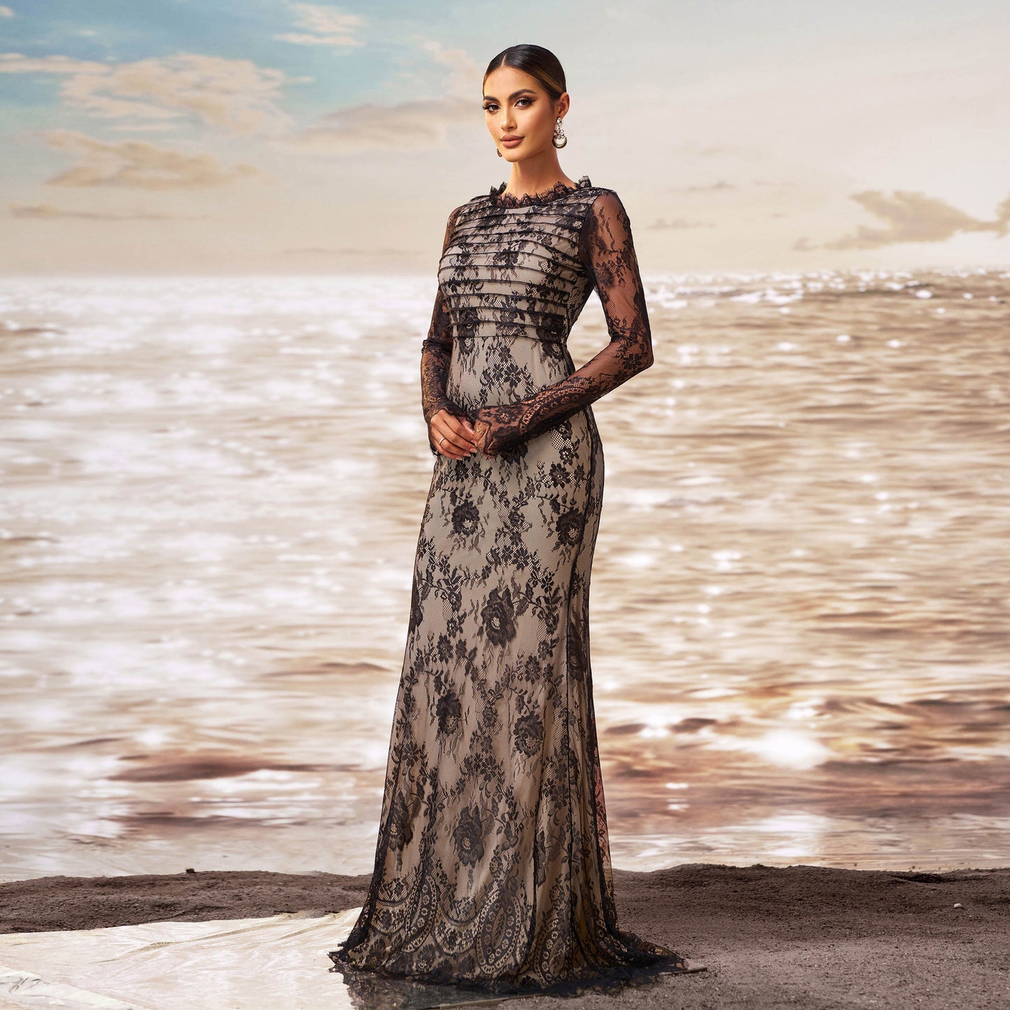 2025 new high-end long-sleeved crew neck banquet mesh yarn hip-wrapped fishtail evening dress bridesmaid dress women