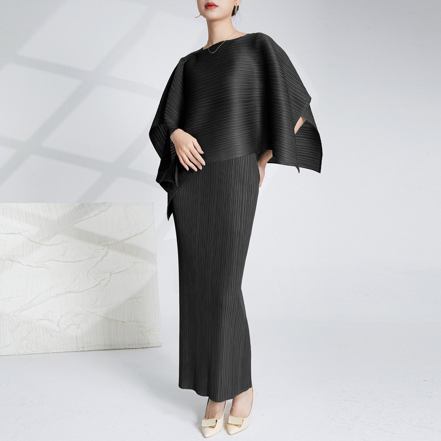 high-end pleated dress women's long dress shawl two-piece set Shenzhen Nanyou high-end New Popular trade women's clothing
