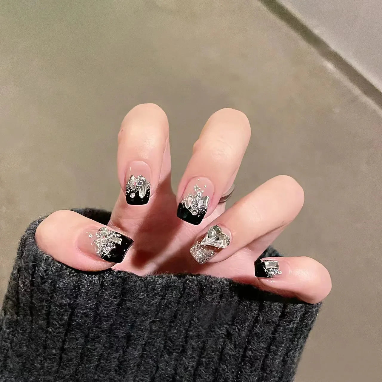 maoxiangshop 24pcs Wearable Pink Press On Fake Nails Tips With Glue false nails design Butterfly Lovely Girl false nails With Wearing Tools