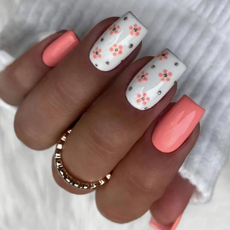 maoxiangshop 24Pcs Blue Flower False Nails Almond Cute Heart with French Design Detachable Fake Nails Artificial Press on Nails Tips Art