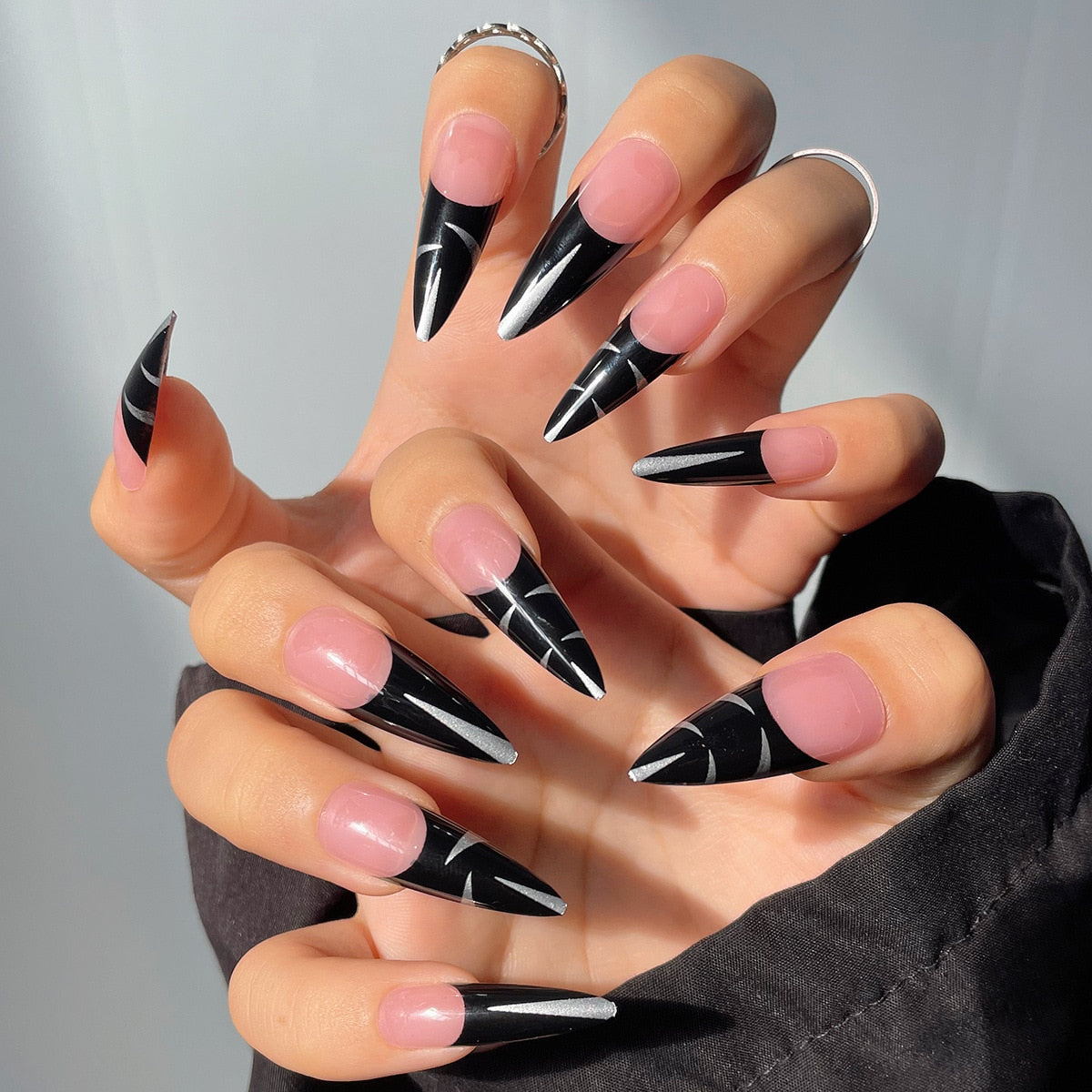 24Pcs False Nails With Glue Almond Pink Butterfly Design Detachable Rhinestones Acrylic Fake Nails long stiletto Press On Nails