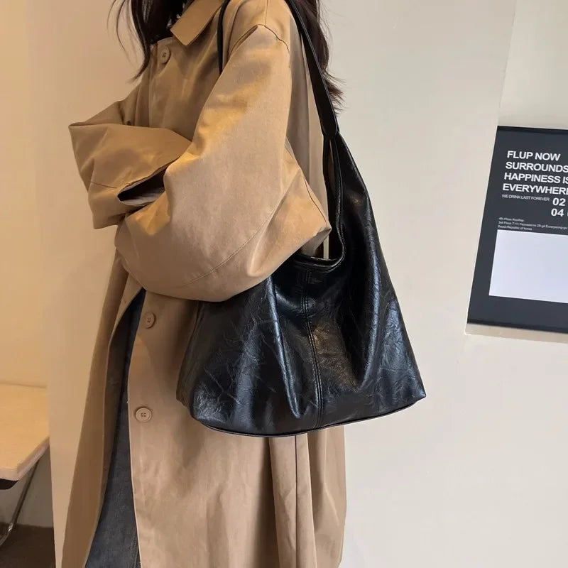 Fashion Red Womens Shoulder Bag Vintage Designer Large Capacity Casual Tote Bag Autumn and Winter Korean Fashion Handbag