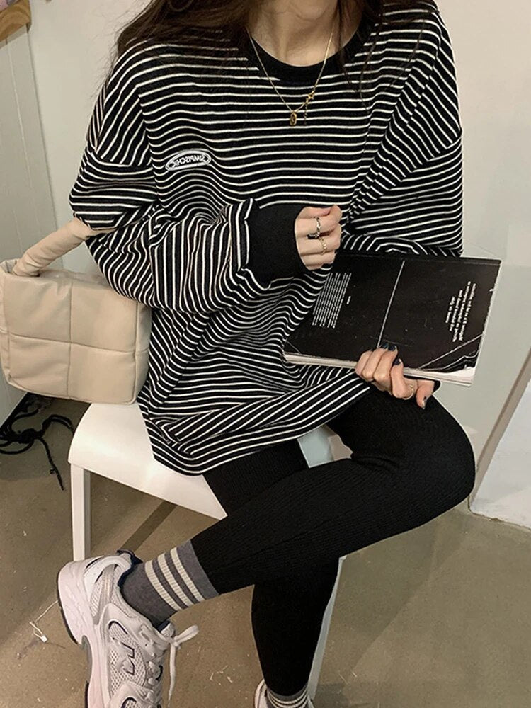 Korean Stripe Women's T-shirt Cotton Longs Leeve T Shirts for Women 2023 Spring Cheaper Basic Oversized Shirt Tops Sweatshirts