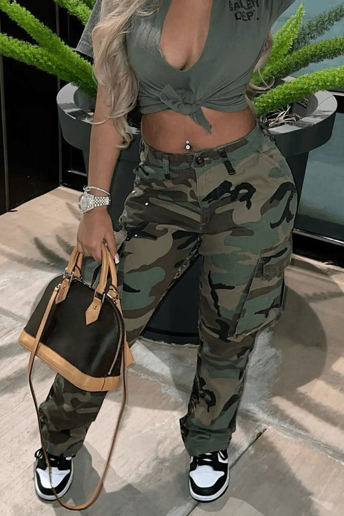 maoxiangshopCamo Flare Cargo Pants For Women High Waist Big Size Camouflage Print Baggy Techwear Patchwork Pocket Summer Streetwear Trousers