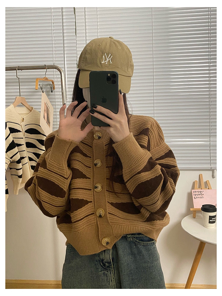 Oversized Sweaters for Women Autumn Knitted Cardigan Winter Striped Loose Jacket Long Sleeve Crop Tops Y2k Cardigan for Girls