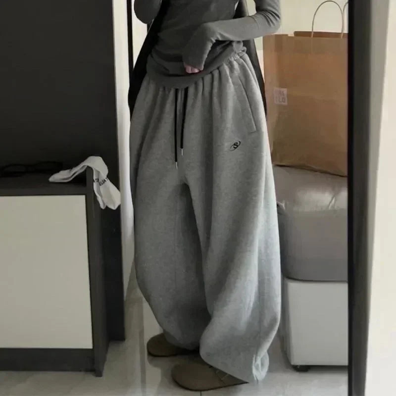 maoxiangshopFleeced Women's Sweatpants Winter Black Oversized Korean Brushed Pants Harajuku Fashion Kpop Vintage Trousers Casual