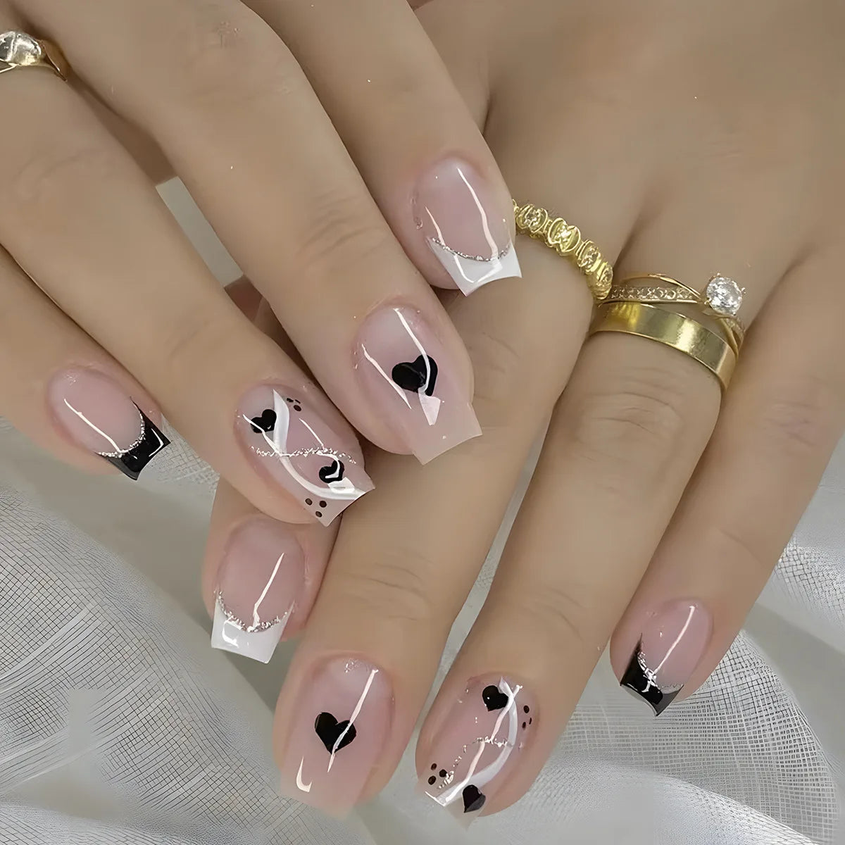 maoxiangshop 24pcs/set ballet short fake nails for Valentine's Day cute heart with glitters french white square tips press on false nail art