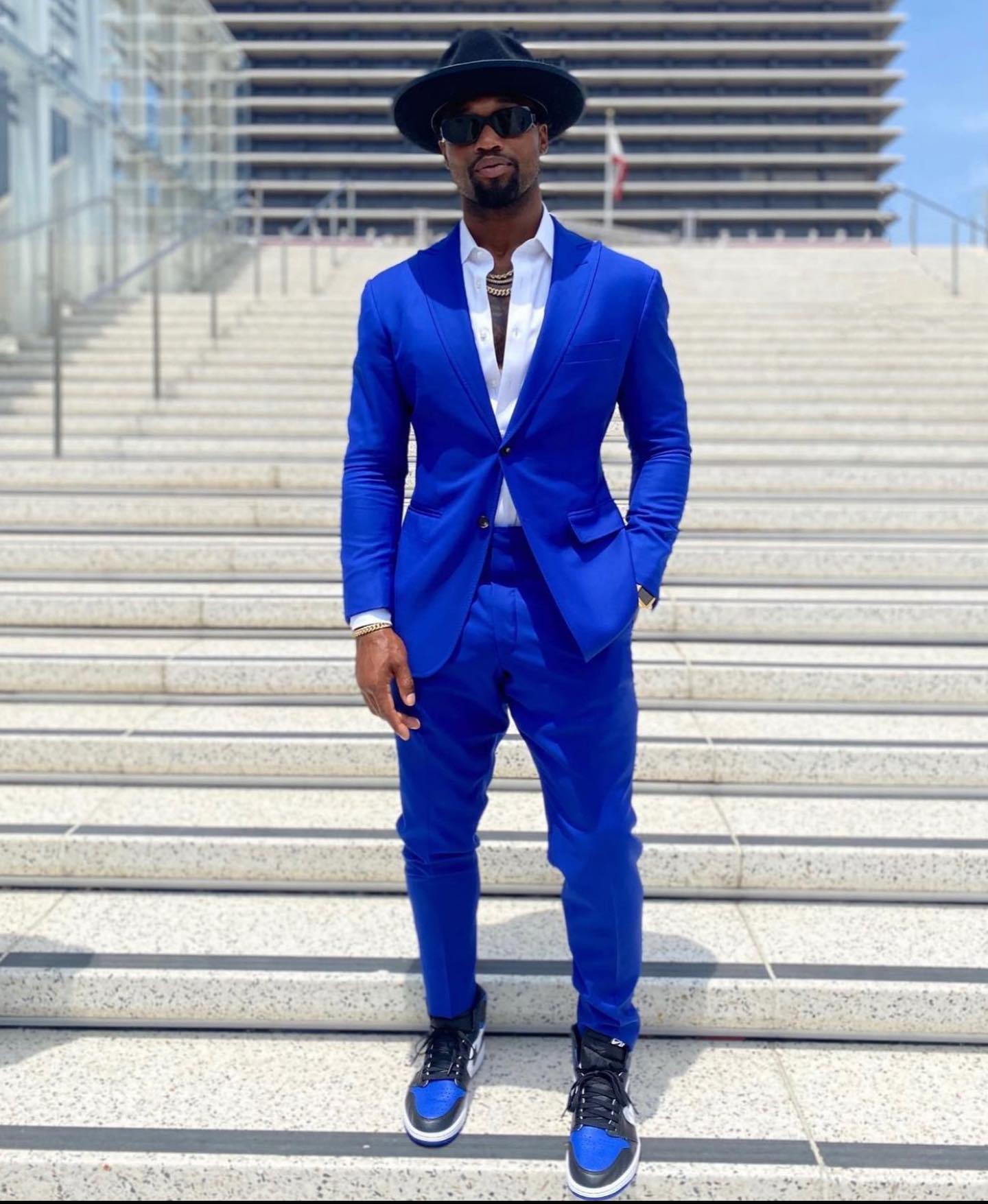 maoxiangshop Royal Blue Slim Men Suits Handsome Wedding Groomsmen Groom Tuxedos Party Pro Business 2 Piece(Jacket+Pants) Custom Made