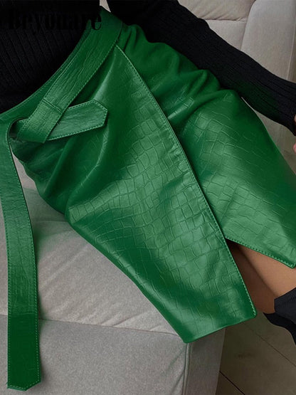 maoxiangshop Faux Leather Crocodile Pattern A-Line Skirt Women Fashion Elegant Solid Green High Waist Split Mini Skirts Autumn