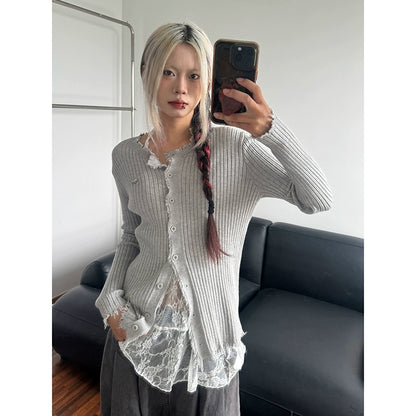 wears a long-sleeved knitted cardigan over the shoulders for women's autumn new slim-fitting undershirt temperament top