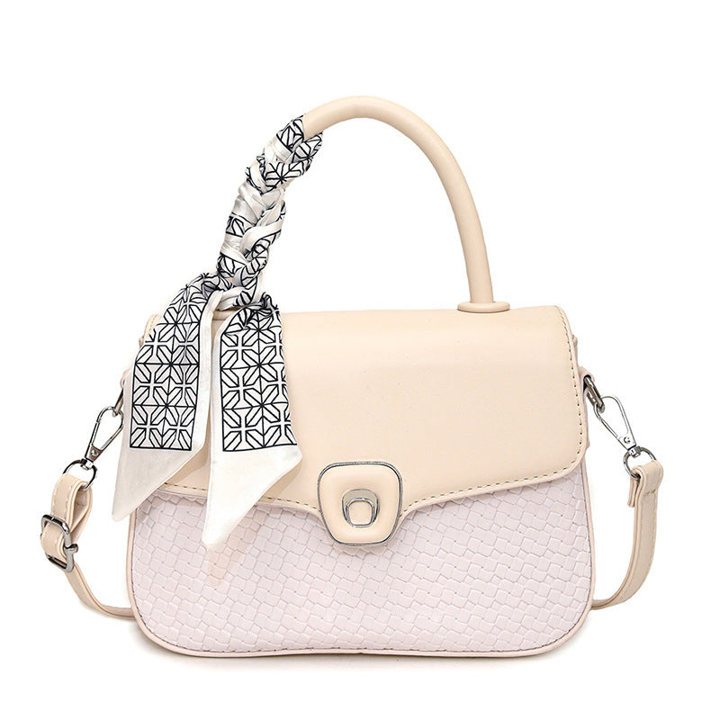 2025 Crossbody bag high-end light luxury handbag women's new fashion simple saddle bag versatile commuter women's shoulder bag